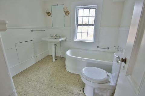 25 Concord St, Gloucester, MA 01930 photo 30