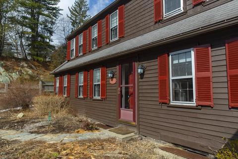 25 Concord St, Gloucester, MA 01930 photo 4