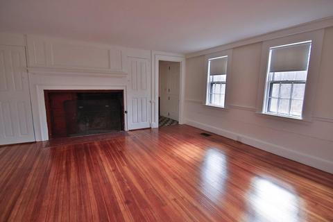 25 Concord St, Gloucester, MA 01930 photo 5