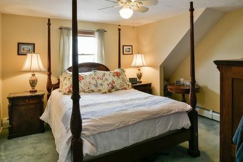 22 Roundy St, Beverly, MA 01915 photo 19