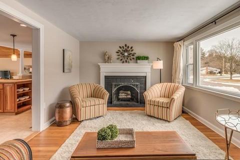 32 Shelby Rd, Reading, MA 01867 photo 5