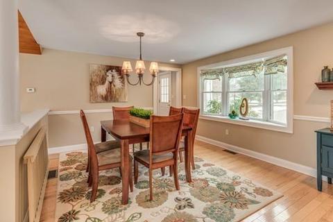 32 Shelby Rd, Reading, MA 01867 photo 9