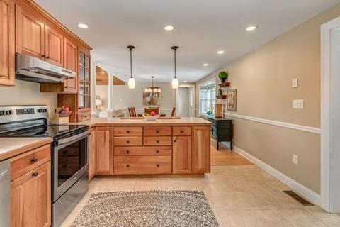 32 Shelby Rd, Reading, MA 01867 photo 7