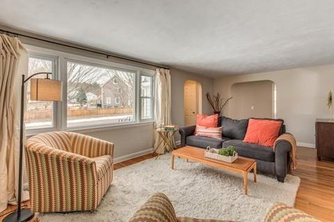 32 Shelby Rd, Reading, MA 01867 photo 3
