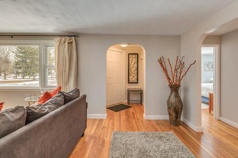 32 Shelby Rd, Reading, MA 01867 photo 4