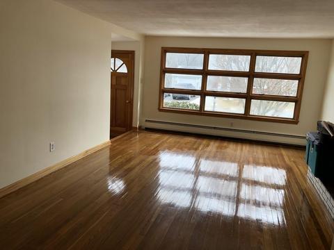 7 Bacon Dr, Saugus, MA 01906 photo 2