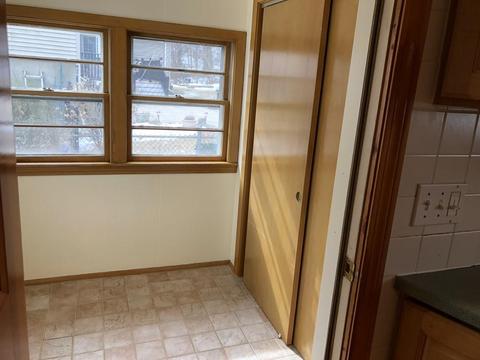 7 Bacon Dr, Saugus, MA 01906 photo 5
