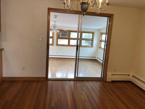 7 Bacon Dr, Saugus, MA 01906 photo 9
