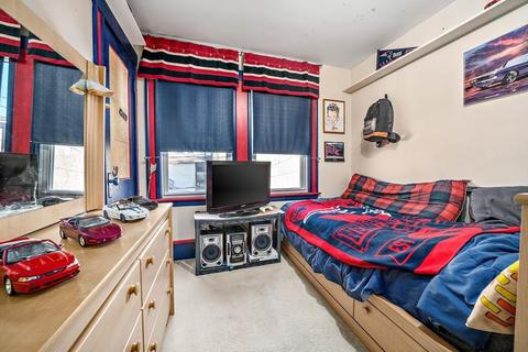 8 Wall Ct, Canton, MA 02021 photo 11