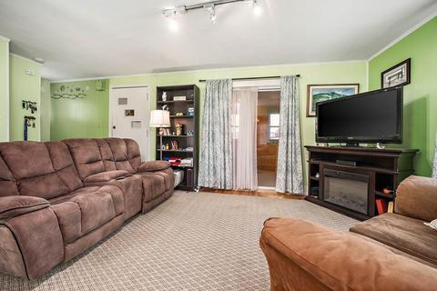 8 Wall Ct, Canton, MA 02021 photo 6