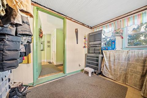 8 Wall Ct, Canton, MA 02021 photo 2
