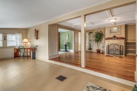 13 Kent Rd, Gloucester, MA 01930 photo 4