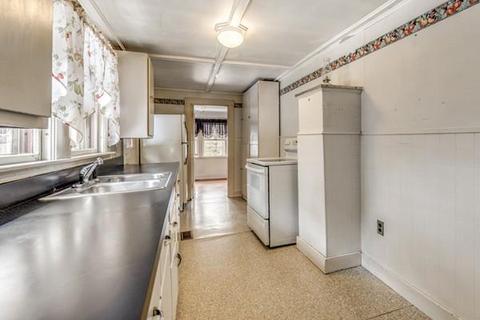 13 Kent Rd, Gloucester, MA 01930 photo 12