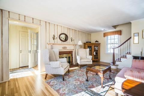 192 Washington St, Reading, MA 01867 photo 2