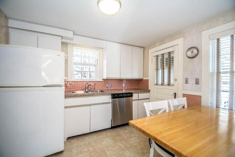 192 Washington St, Reading, MA 01867 photo 6