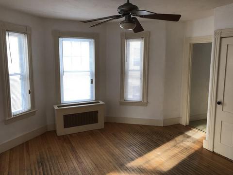 17 Eureka St, Worcester, MA 01603 photo 8