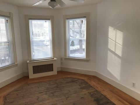 17 Eureka St, Worcester, MA 01603 photo 5