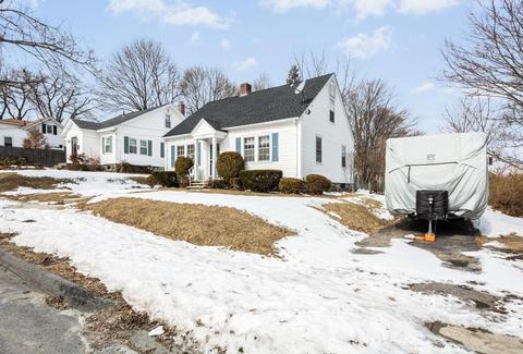 22 Lansing Ave, Worcester, MA 01605 photo 2