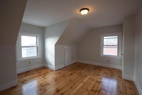 6 Chestnut St #3, Gloucester, MA 01930 photo 11