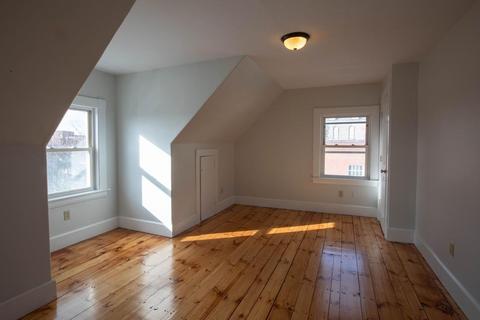 6 Chestnut St #3, Gloucester, MA 01930 photo 10