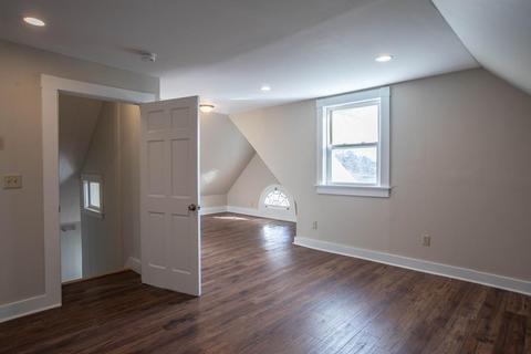 6 Chestnut St #3, Gloucester, MA 01930 photo 4