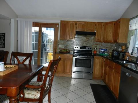 14 Oakview St, Worcester, MA 01605 photo 12