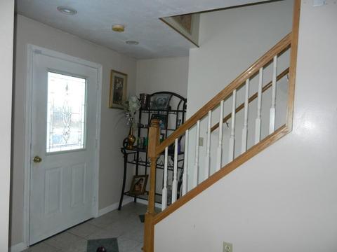 14 Oakview St, Worcester, MA 01605 photo 4