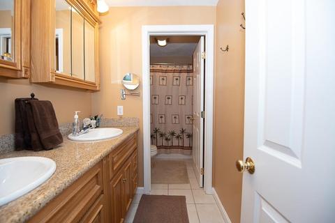 102 Upland St, Worcester, MA 01607 photo 16