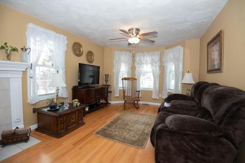 102 Upland St, Worcester, MA 01607 photo 4