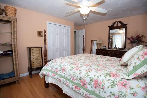 102 Upland St, Worcester, MA 01607 photo 15