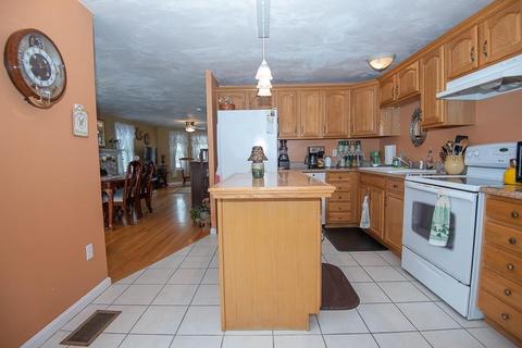 102 Upland St, Worcester, MA 01607 photo 7