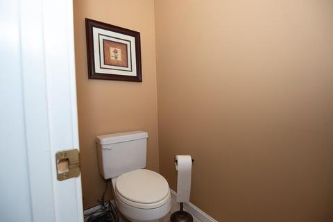 102 Upland St, Worcester, MA 01607 photo 10