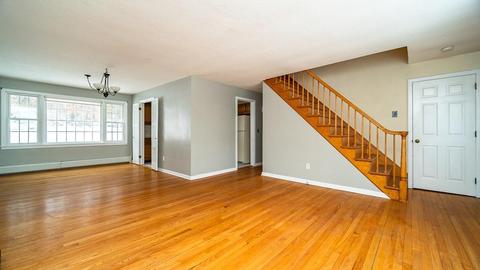351 Forest Hills Rd, Springfield, MA 01128 photo 6