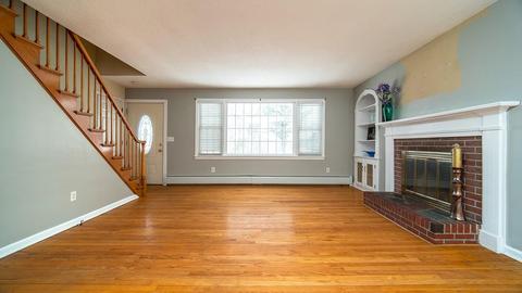 351 Forest Hills Rd, Springfield, MA 01128 photo 3