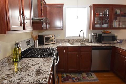 14 Plain St, Randolph, MA 02368 photo 3