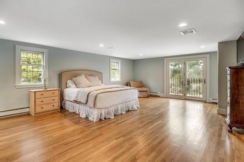 610 South St, Needham, MA 02492 photo 9