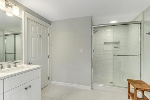 610 South St, Needham, MA 02492 photo 11