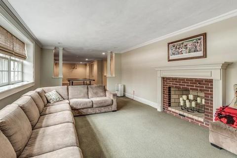 610 South St, Needham, MA 02492 photo 20