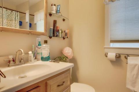 17 Florida Rd, Maynard, MA 01754 photo 9