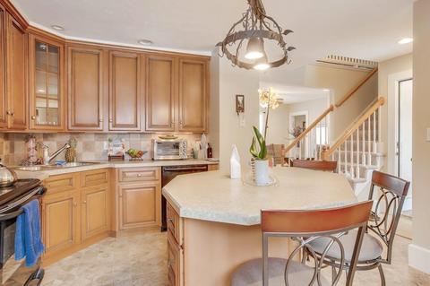 17 Florida Rd, Maynard, MA 01754 photo 3