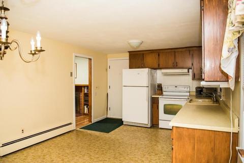 33 Cornwall St, Springfield, MA 01104 photo 6