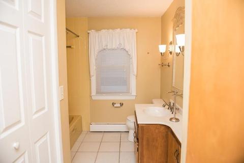 33 Cornwall St, Springfield, MA 01104 photo 14