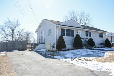 4 Roberta Ln, Lawrence, MA 01843 photo 3