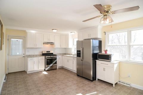 4 Roberta Ln, Lawrence, MA 01843 photo 17