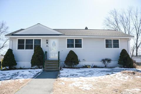 4 Roberta Ln, Lawrence, MA 01843 photo 2