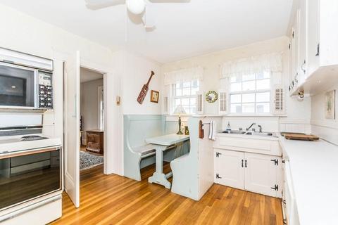 112 Luce St, Lowell, MA 01852 photo 10