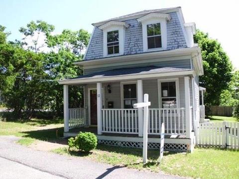12 Washington Ave, Bourne, MA 02532 photo 1