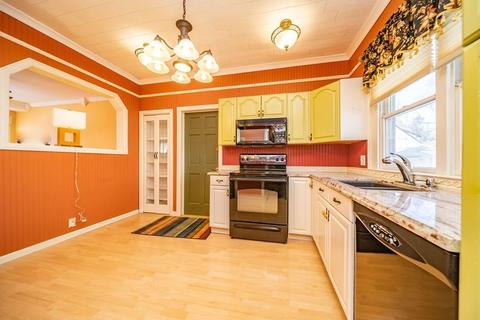 68 Kimberly Ave, Springfield, MA 01108 photo 3