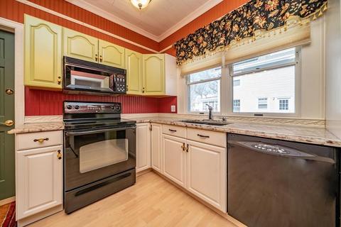 68 Kimberly Ave, Springfield, MA 01108 photo 2