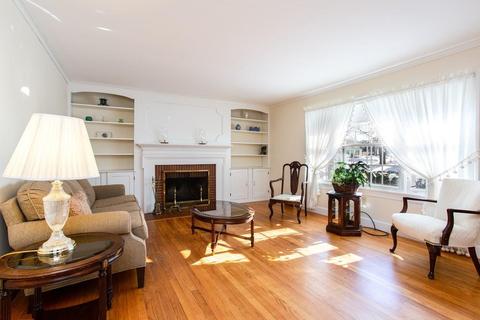 96 Roy St, Springfield, MA 01104 photo 8